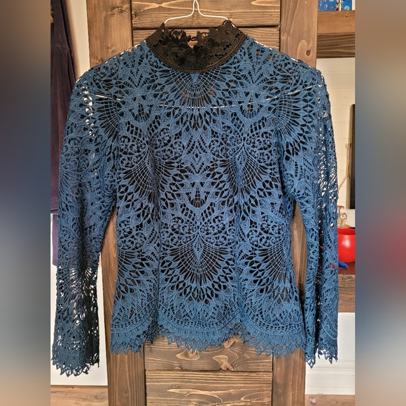 Nanette Lepore going out shirt - Picture 1 of 3